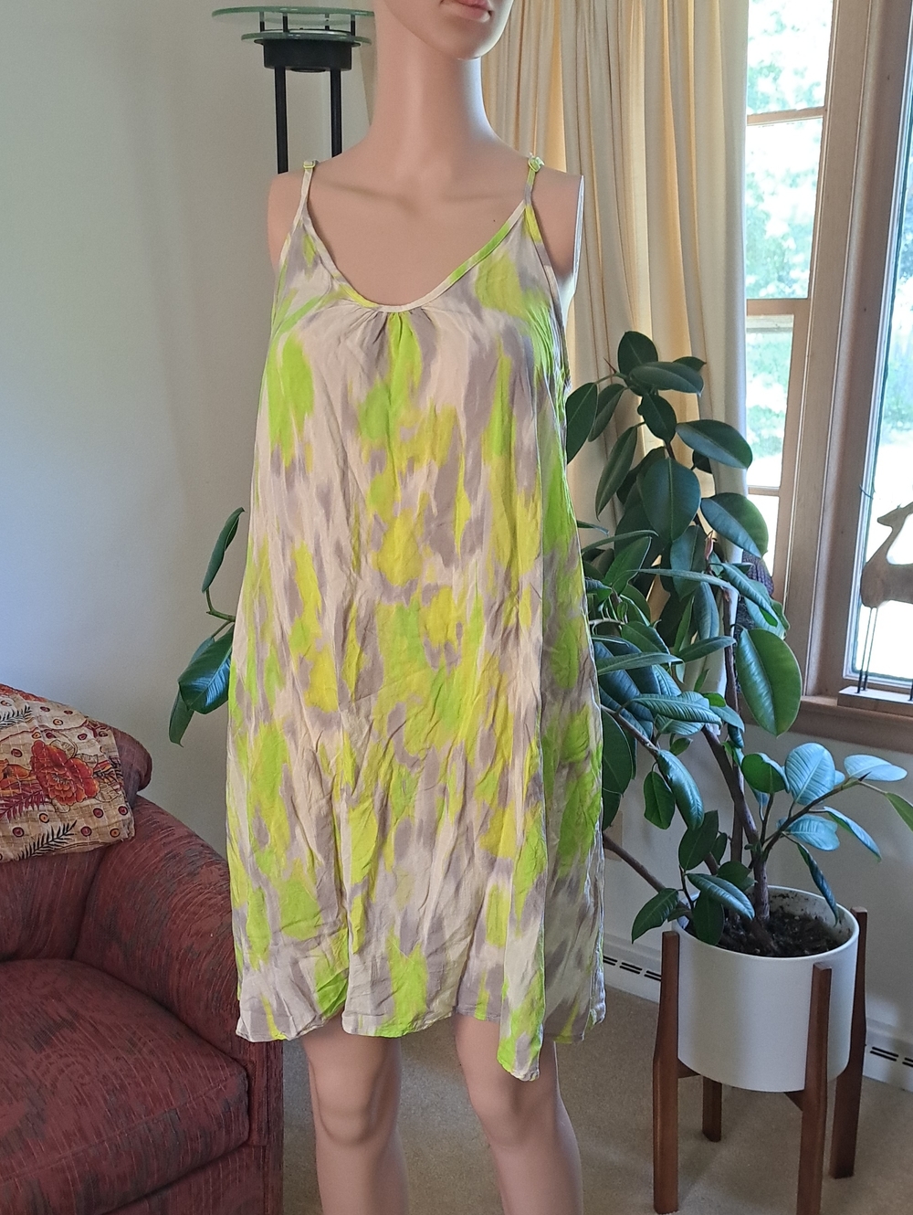 Simply Vera Sleeveless V-Neck Slip Dress in Lime Green and Gray
